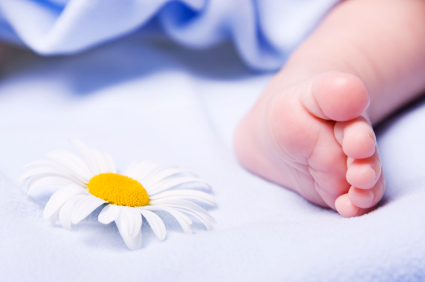 Child born from ivf donor egg foot